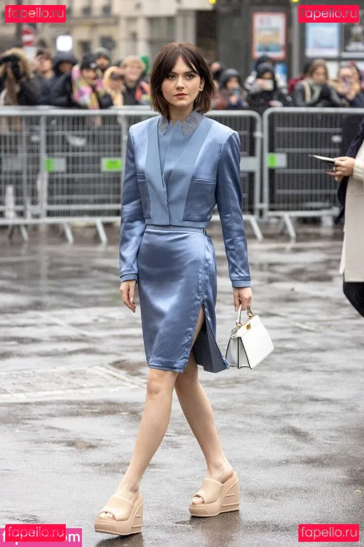 Emilia Jones Onlyfans Photo Gallery 