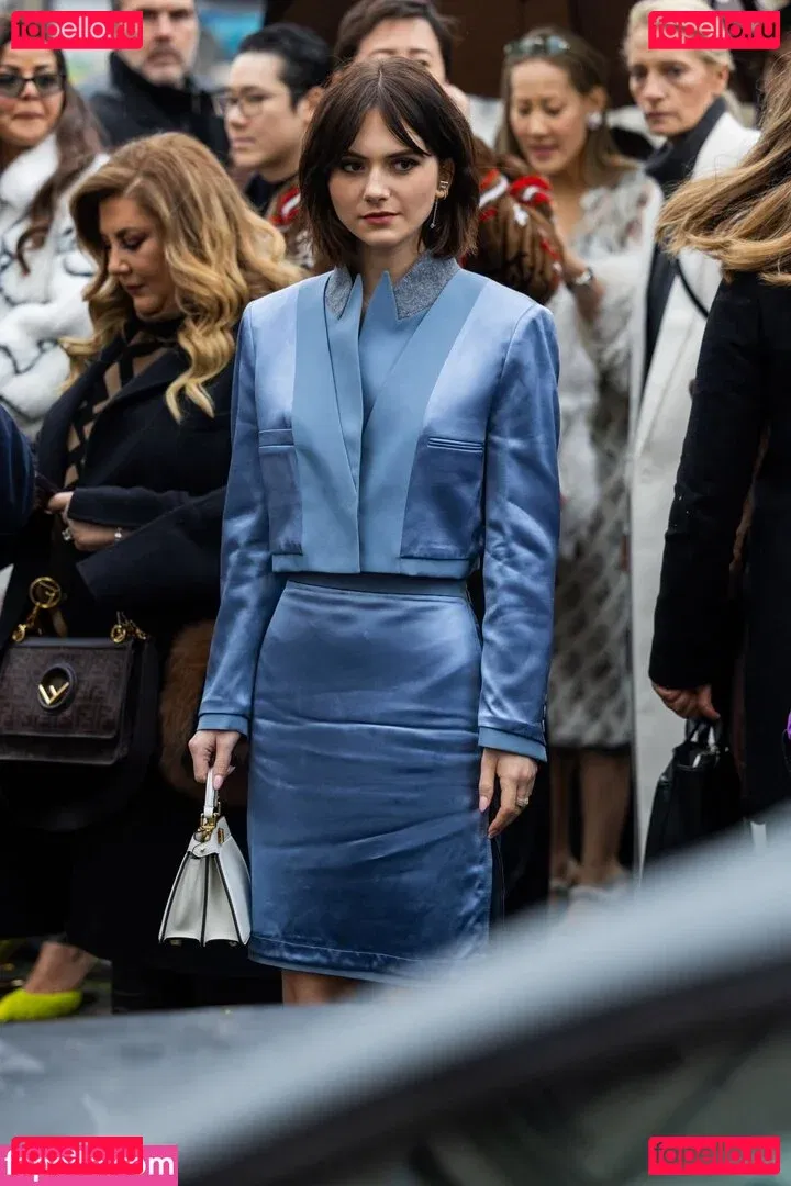 Emilia Jones Onlyfans Photo Gallery 