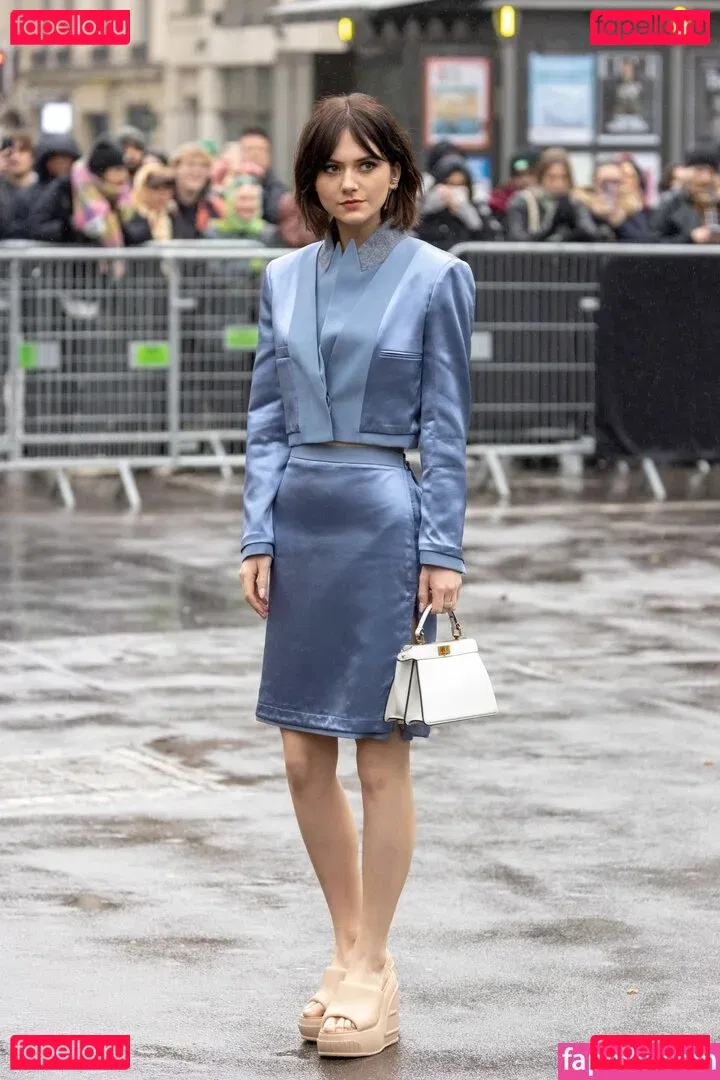 Emilia Jones Onlyfans Photo Gallery 