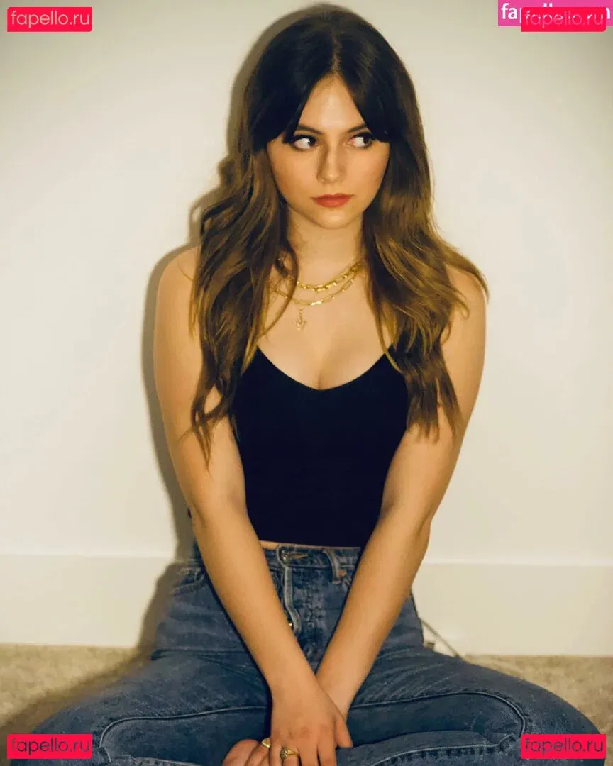 Emilia Jones Onlyfans Photo Gallery 