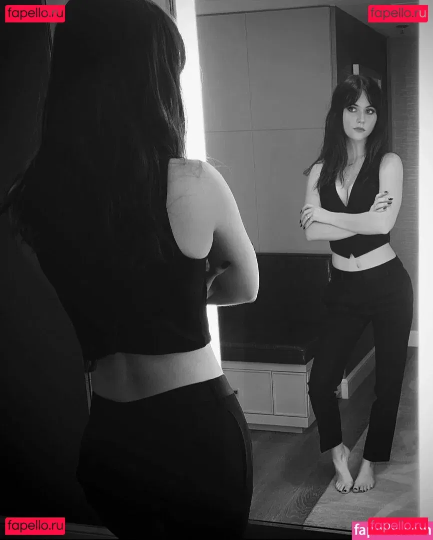 Emilia Jones Onlyfans Photo Gallery 