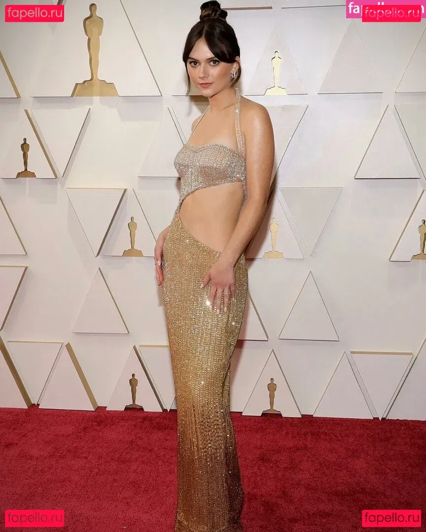 Emilia Jones Onlyfans Photo Gallery 