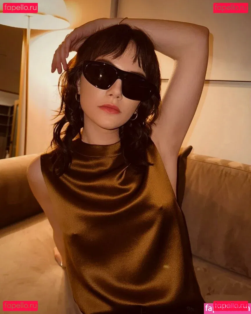 Emilia Jones Onlyfans Photo Gallery 