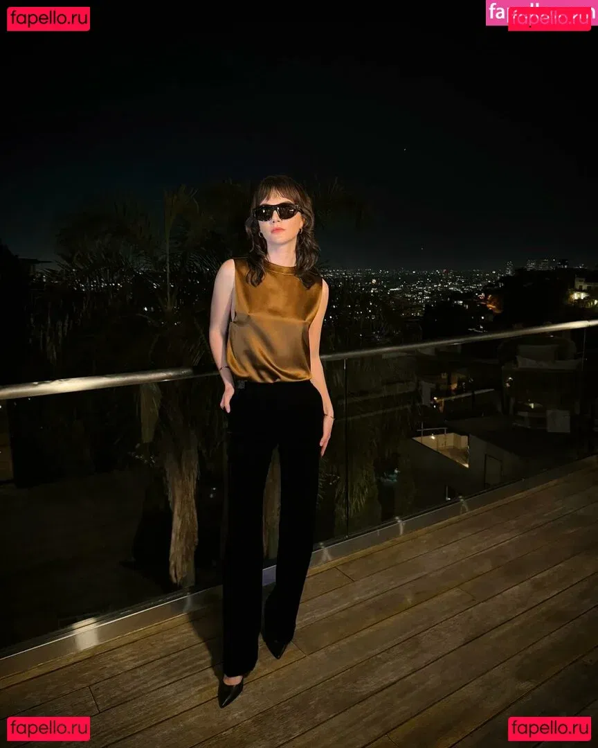 Emilia Jones Onlyfans Photo Gallery 