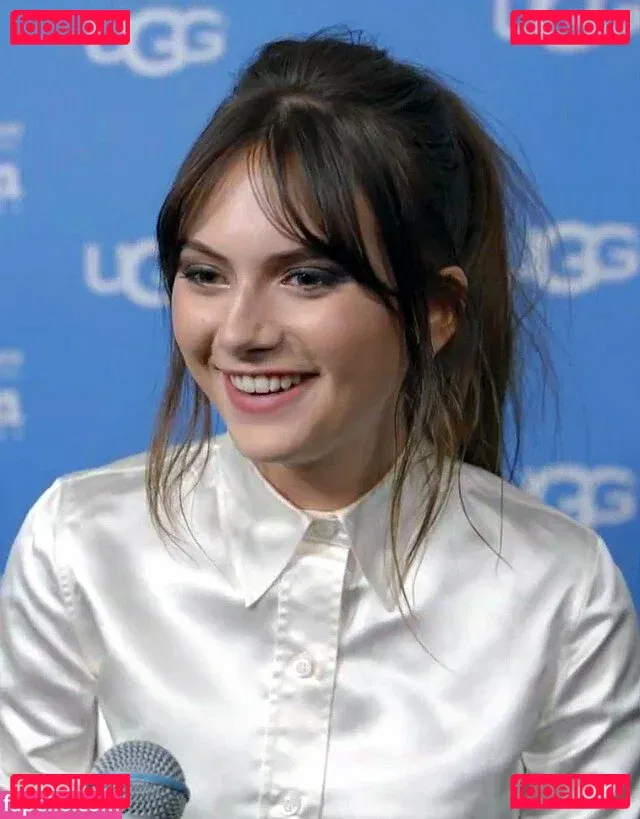 Emilia Jones Onlyfans Photo Gallery 