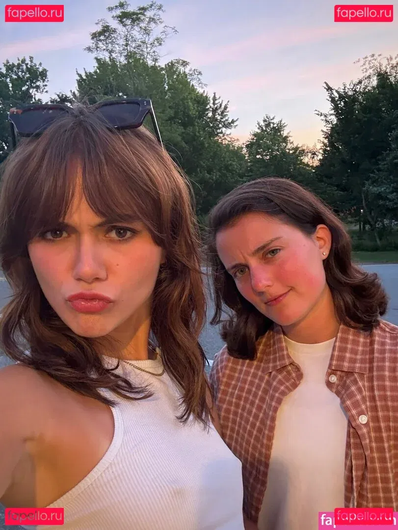 Emilia Jones Onlyfans Photo Gallery 