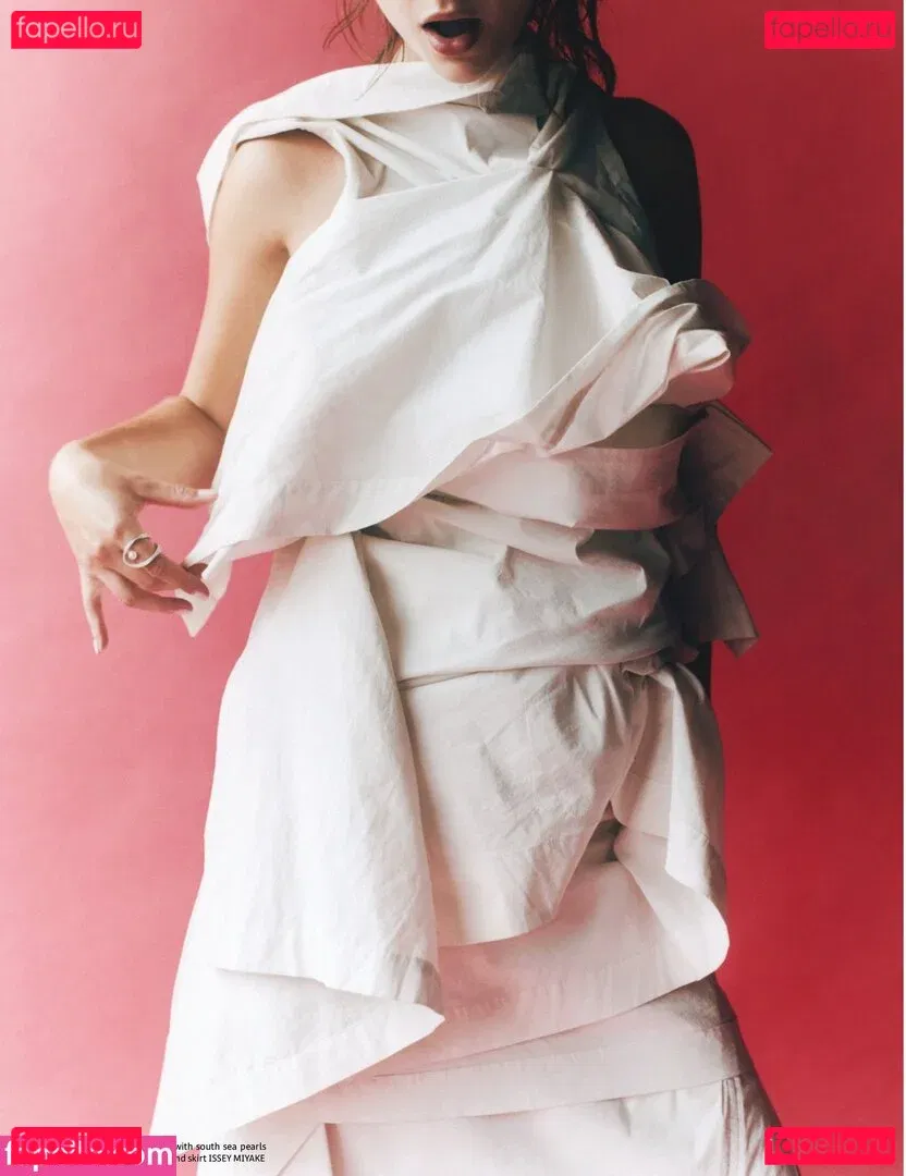 Emilia Jones Onlyfans Photo Gallery 