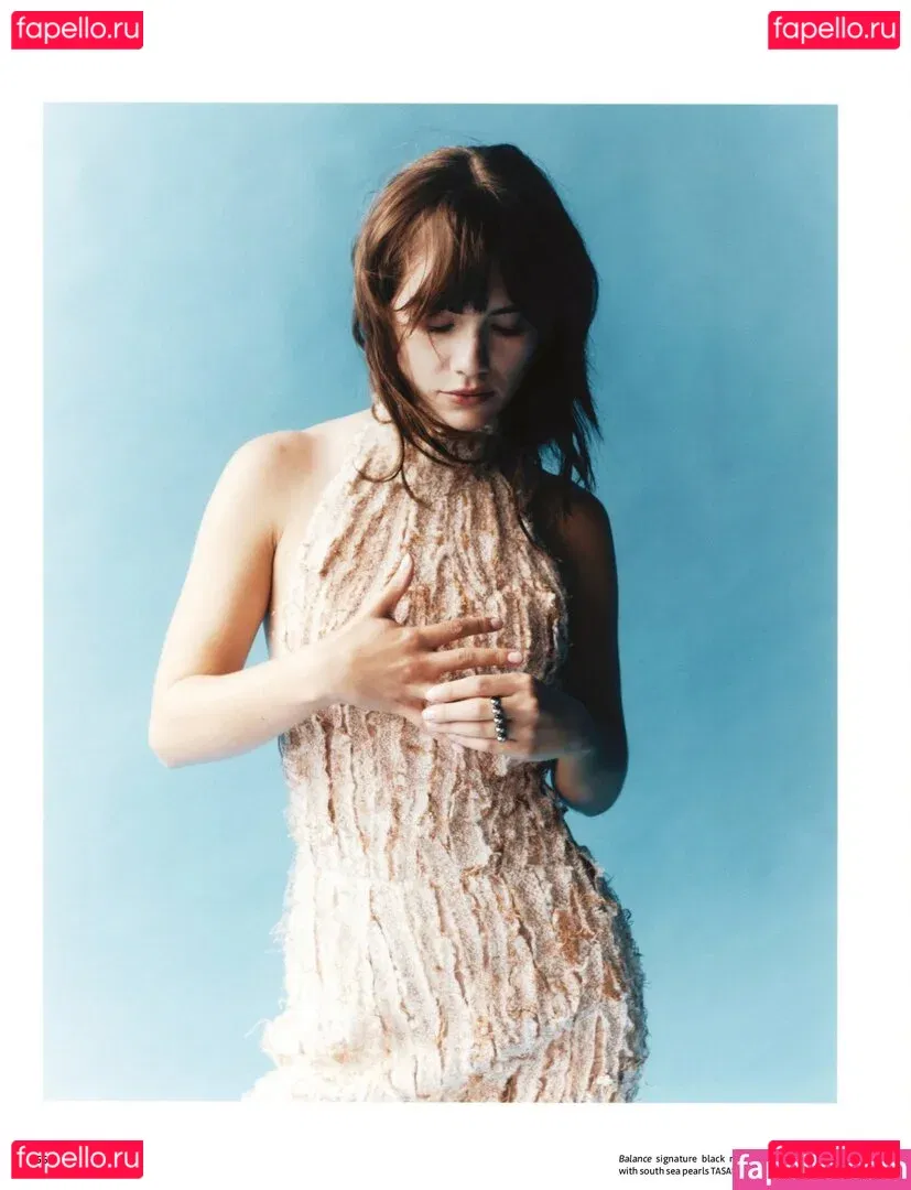 Emilia Jones Onlyfans Photo Gallery 