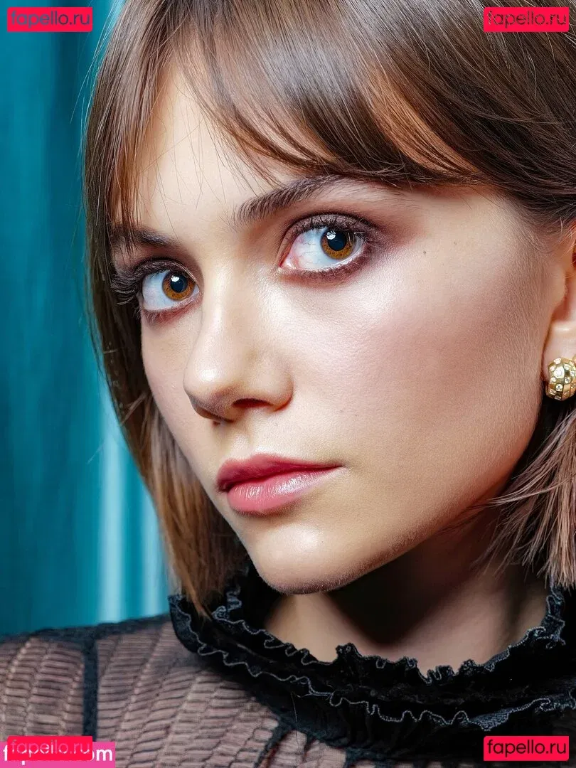 Emilia Jones Onlyfans Photo Gallery 