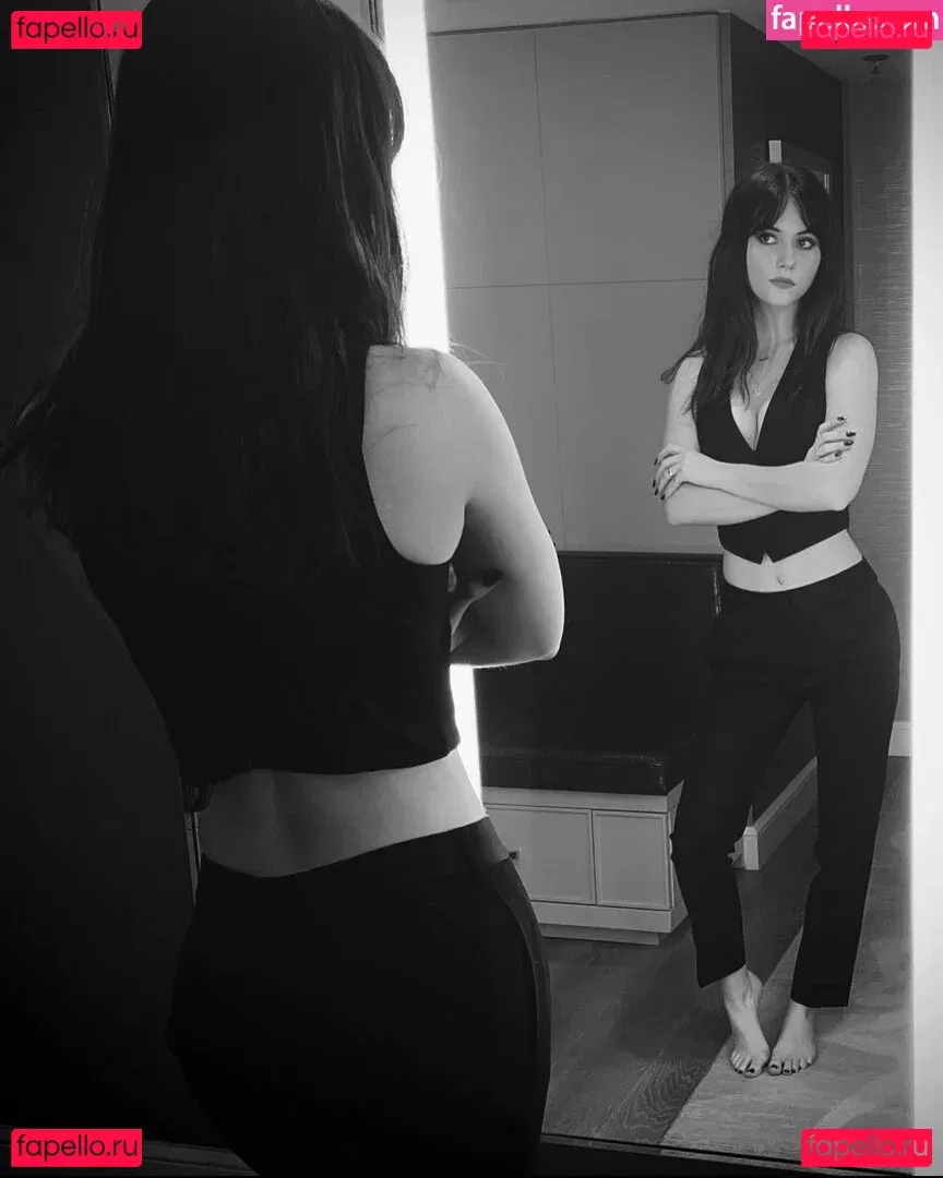 Emilia Jones Onlyfans Photo Gallery 