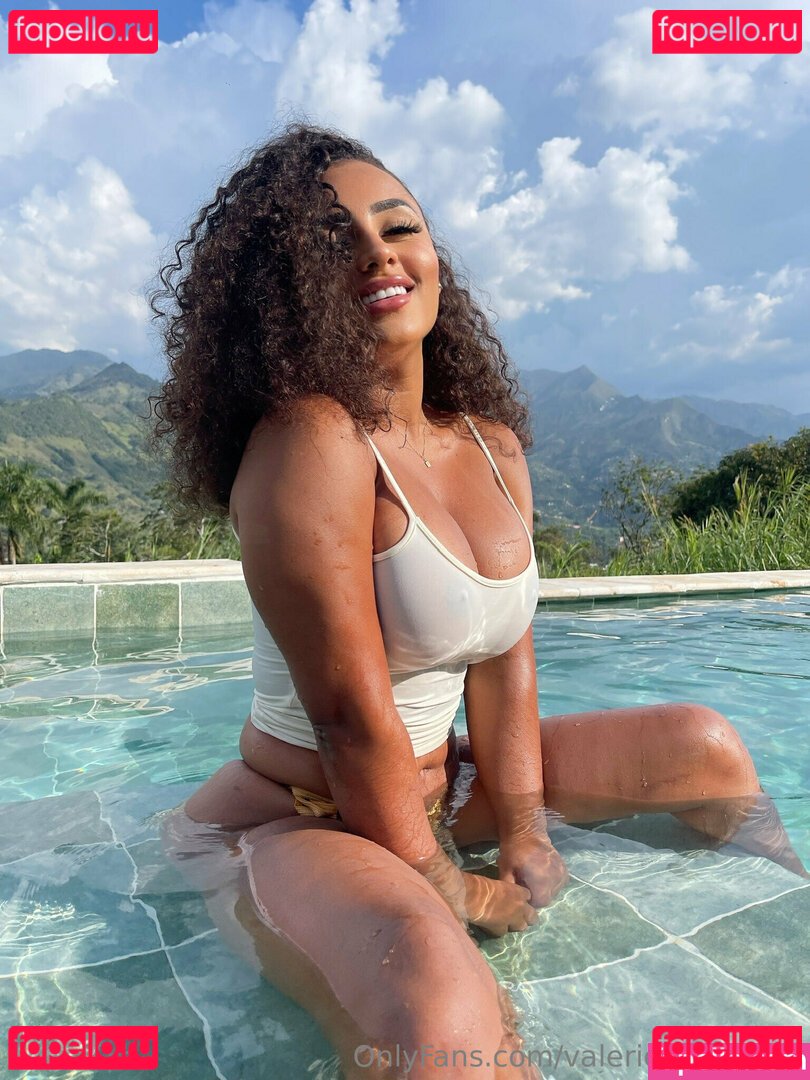 kmartinez_22 Nude Onlyfans Photo 11