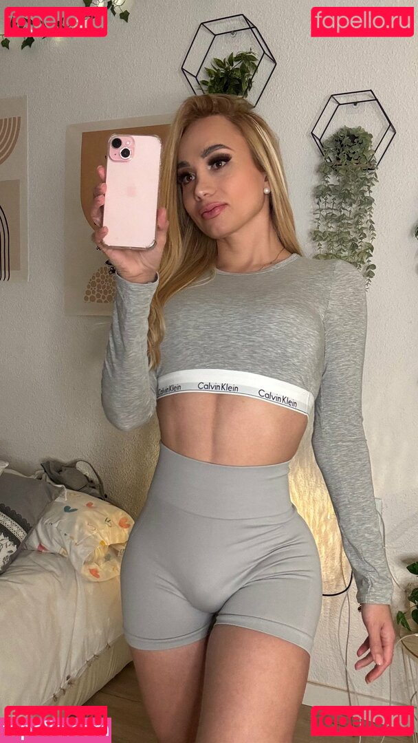 Mary Janet Nude Onlyfans Photo 15