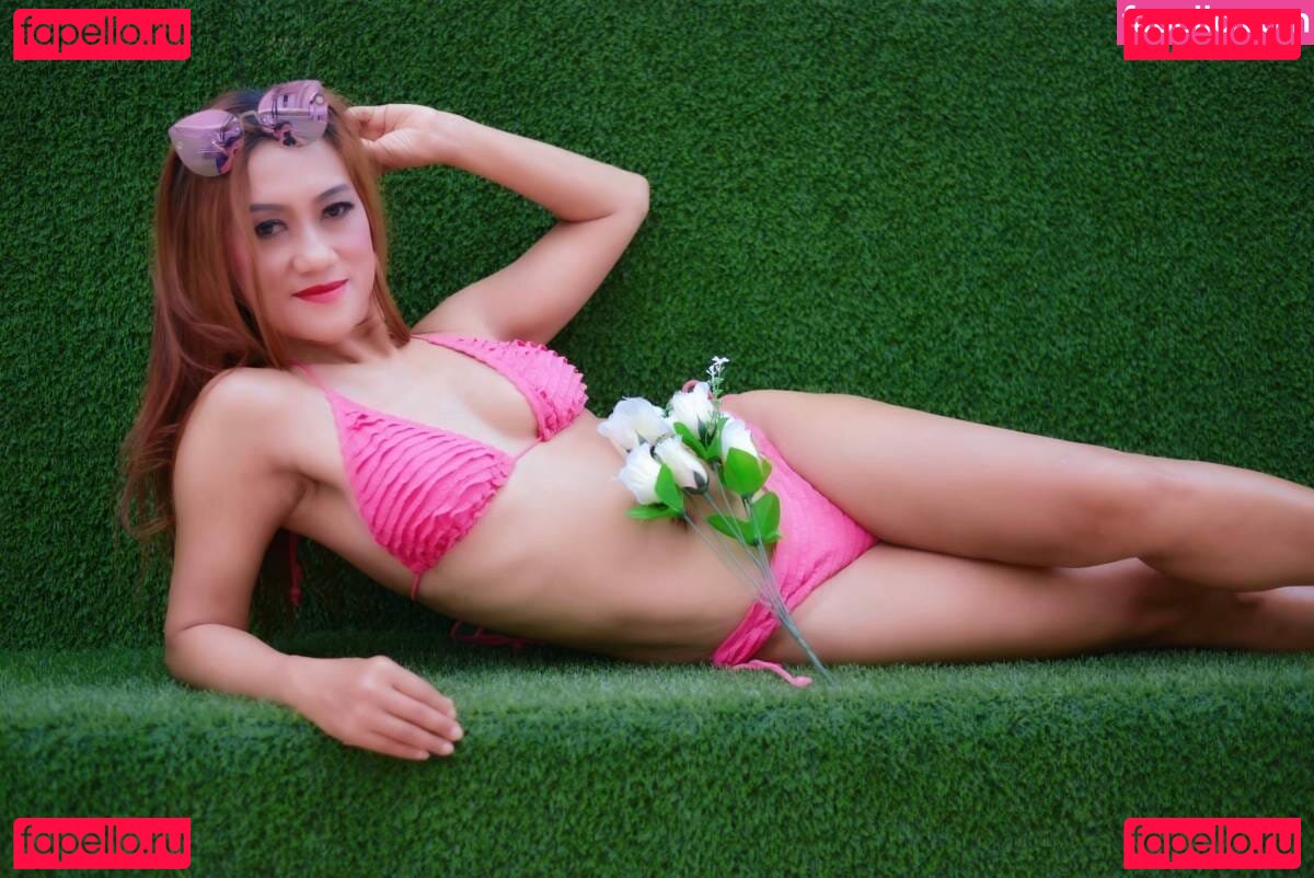 Thai Milf Rita Nude Onlyfans Photo 12
