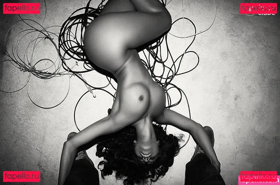 Paulinha Padase Onlyfans Photo Gallery 