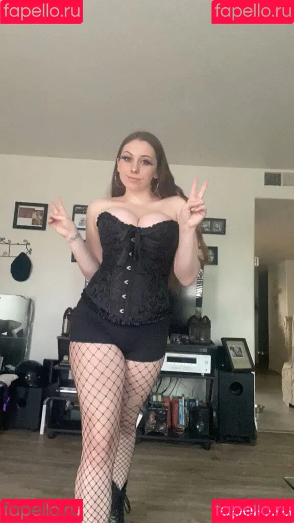 Lily Patrick Onlyfans Photo Gallery 