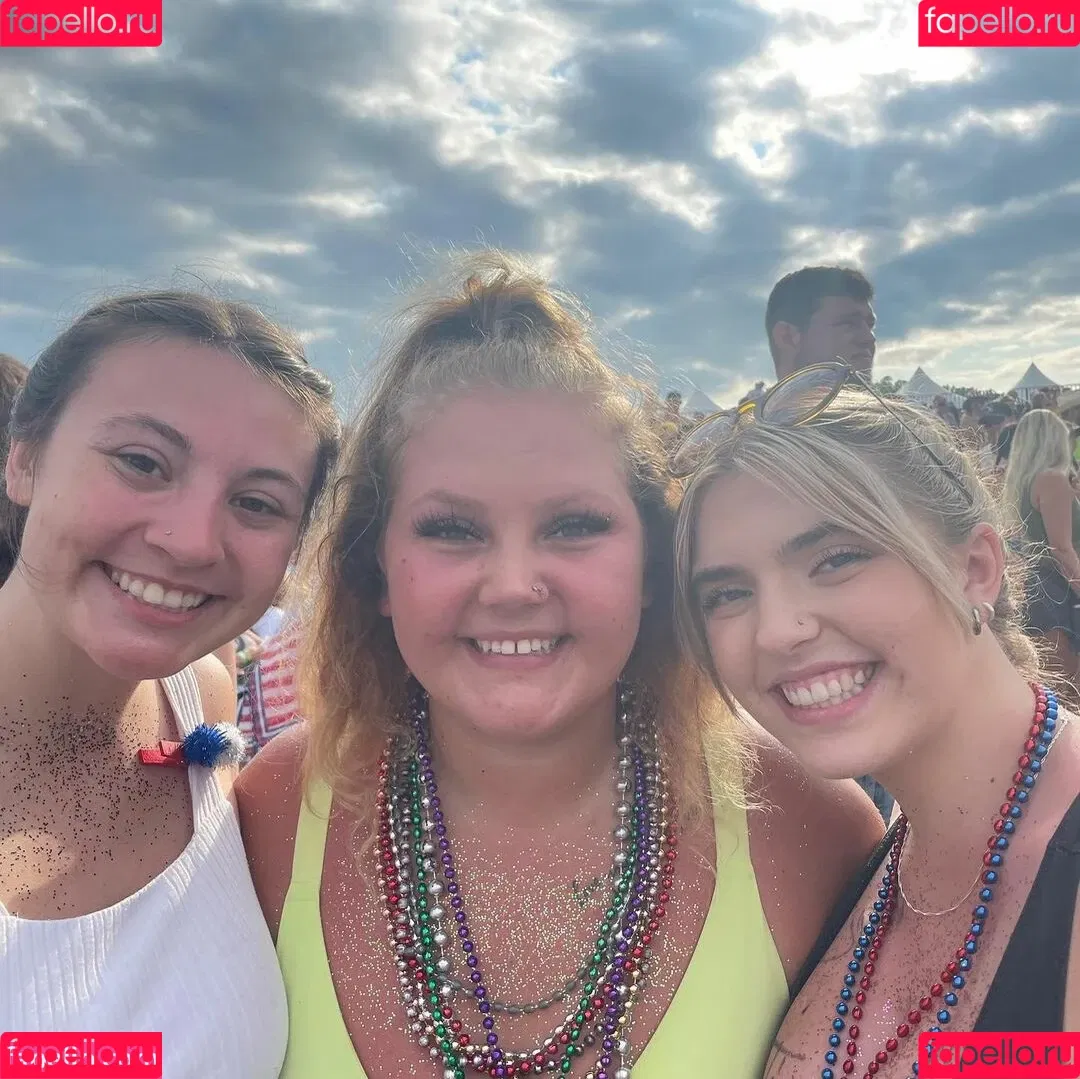 Sierra Bellingar Onlyfans Photo Gallery 