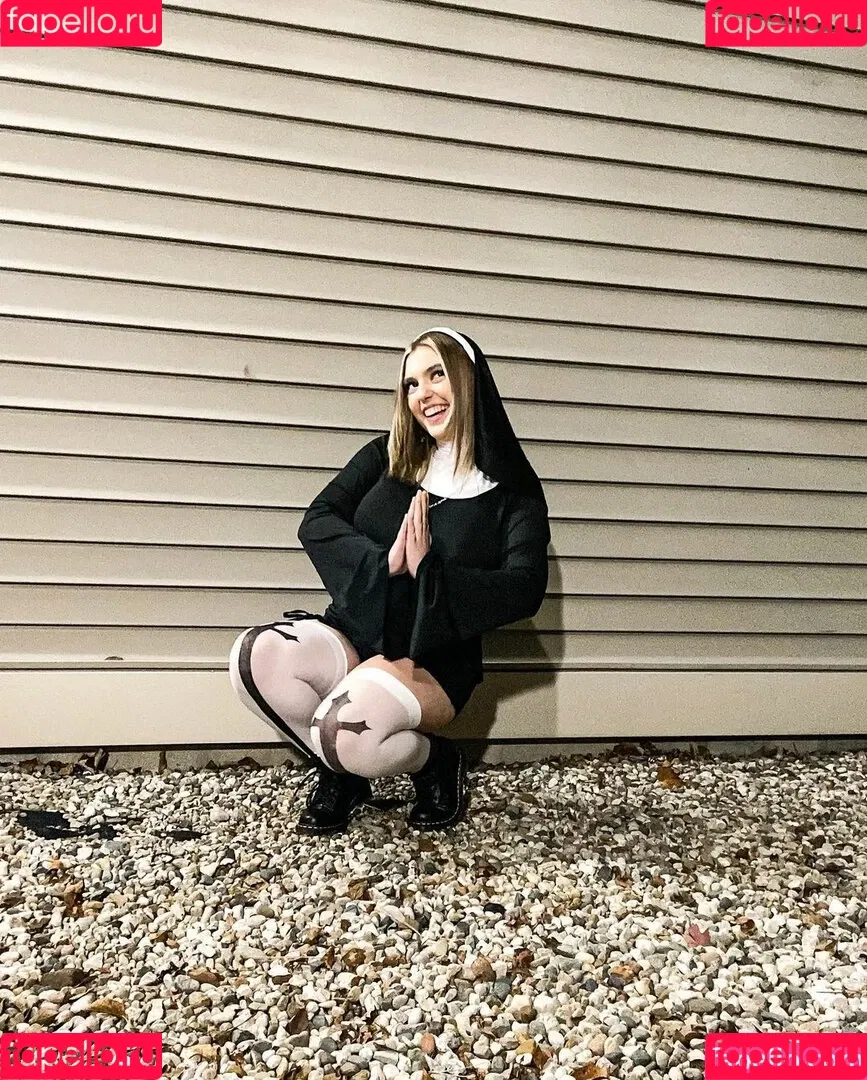 Sierra Bellingar Onlyfans Photo Gallery 