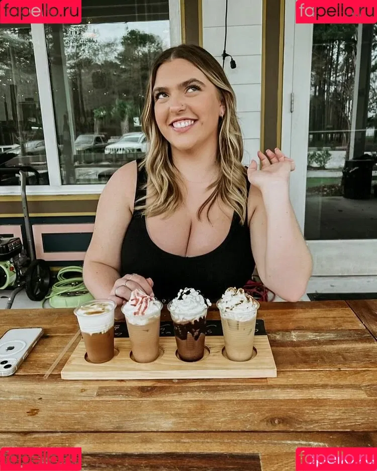 Sierra Bellingar Onlyfans Photo Gallery 