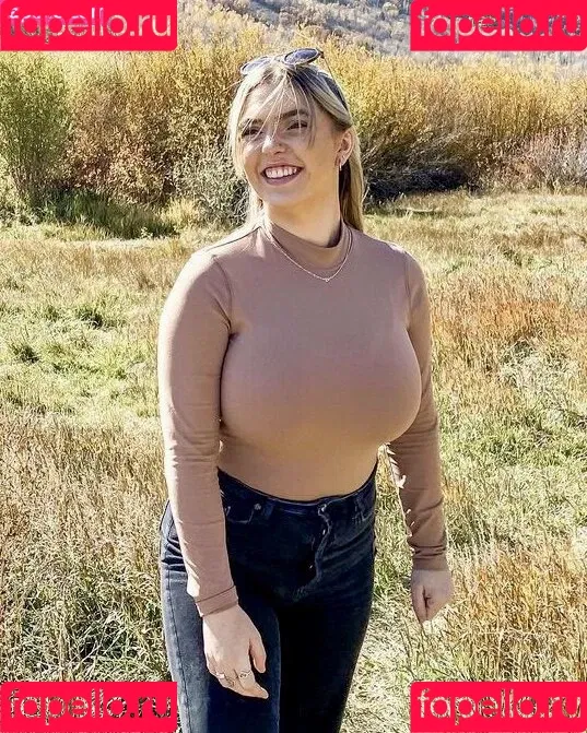 Sierra Bellingar Onlyfans Photo Gallery 