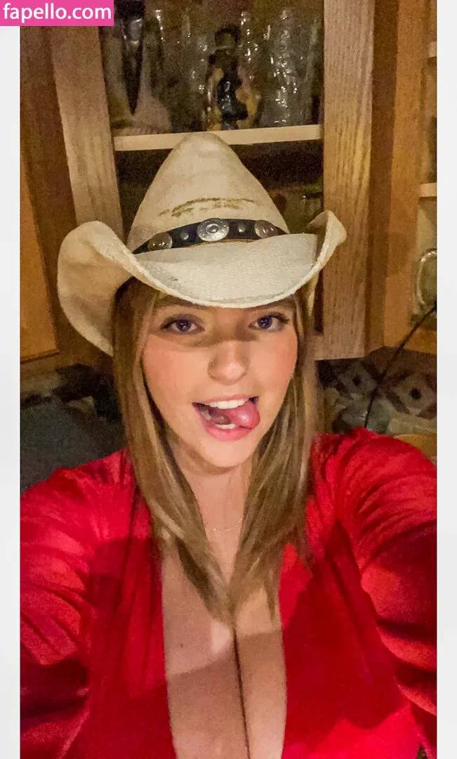 Sierra Bellingar Onlyfans Photo Gallery 