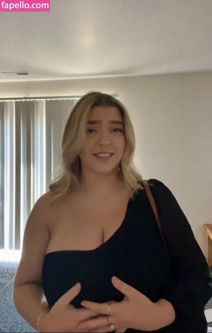 Sierra Bellingar Onlyfans Photo Gallery 