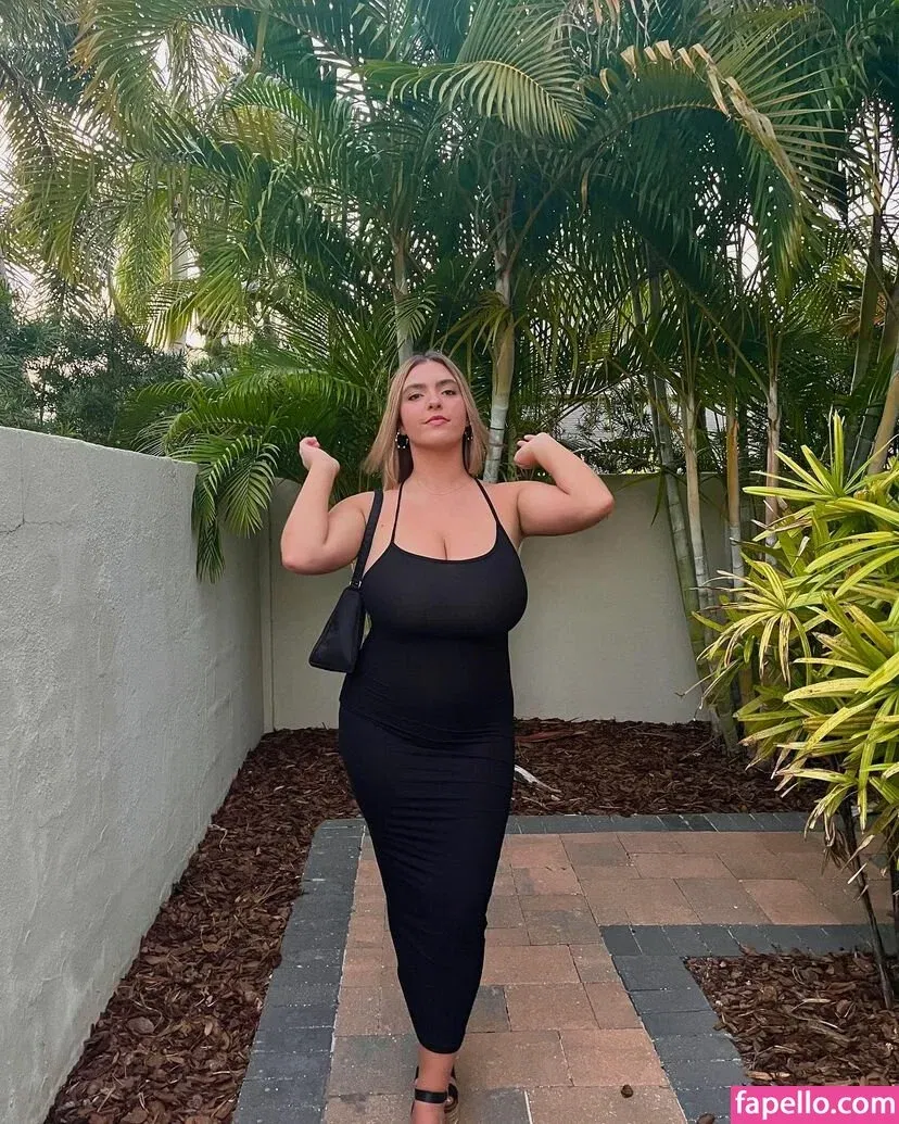 Sierra Bellingar Onlyfans Photo Gallery 