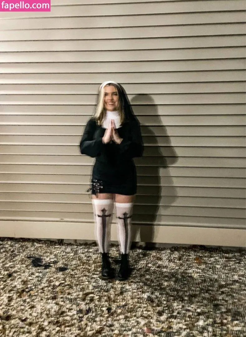 Sierra Bellingar Onlyfans Photo Gallery 