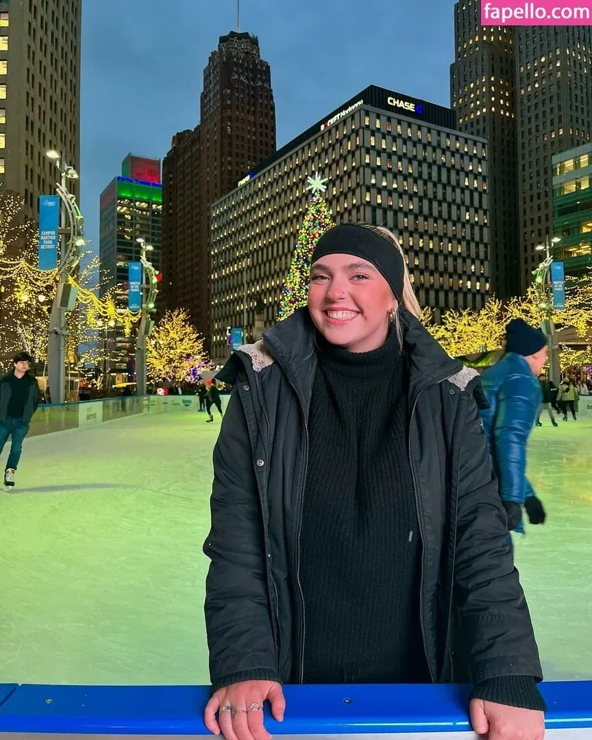 Sierra Bellingar Onlyfans Photo Gallery 