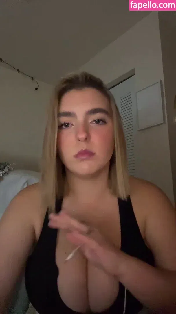 Sierra Bellingar Onlyfans Photo Gallery 