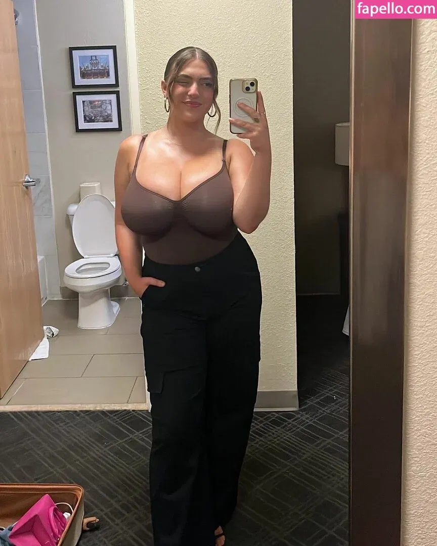 Sierra Bellingar Onlyfans Photo Gallery 