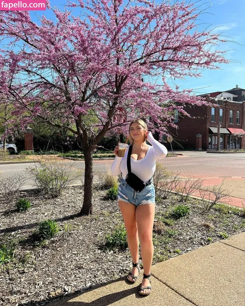 Sierra Bellingar Onlyfans Photo Gallery 