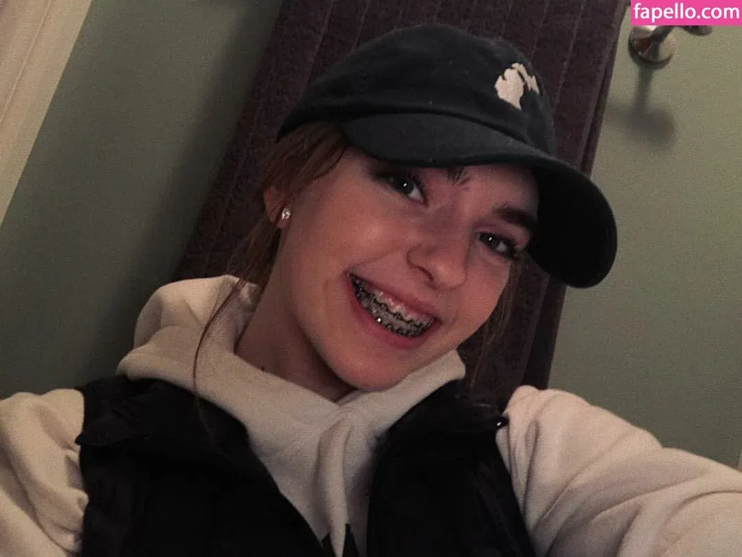 Sierra Bellingar Onlyfans Photo Gallery 