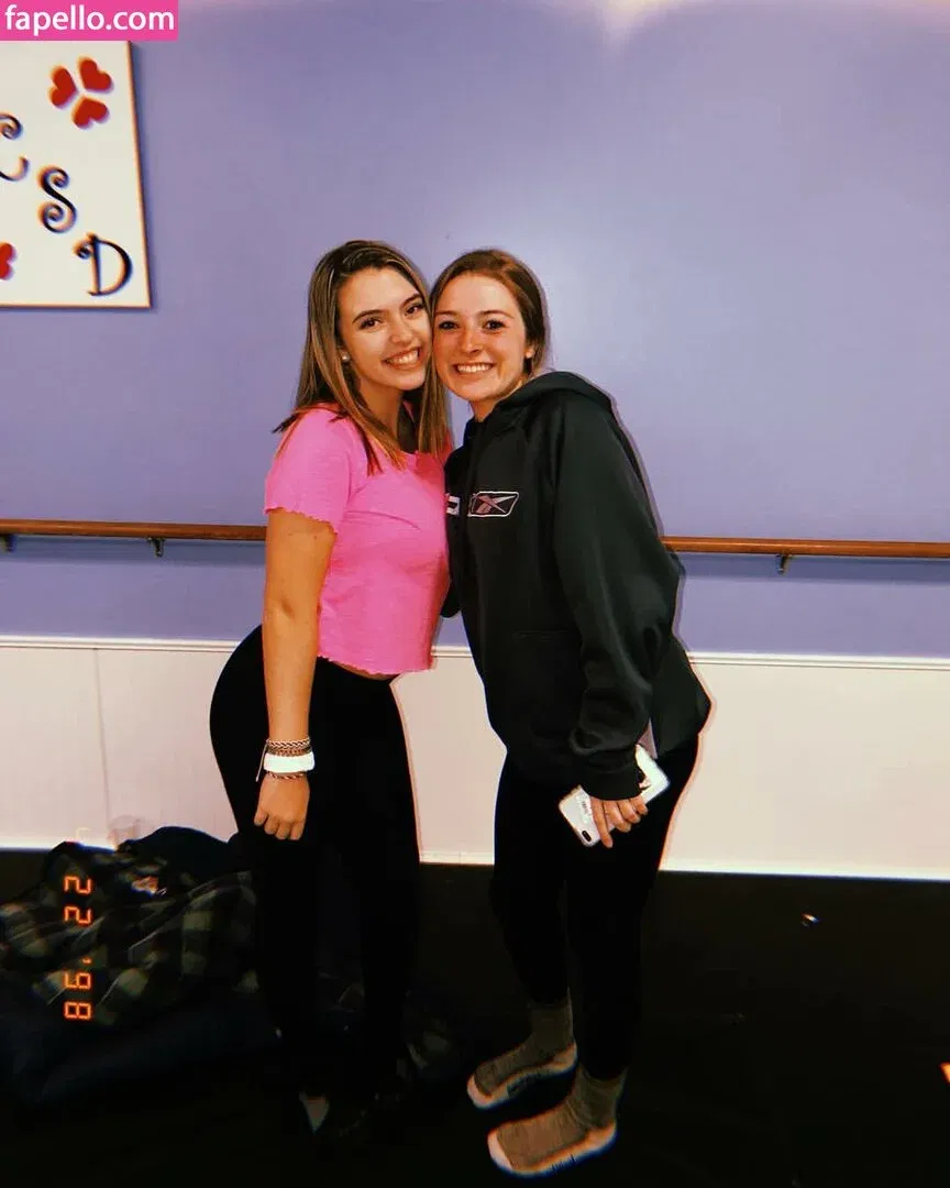 Sierra Bellingar Onlyfans Photo Gallery 