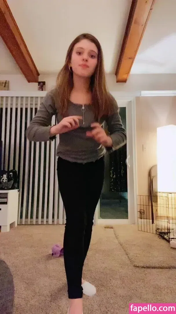 Sierra Bellingar Onlyfans Photo Gallery 