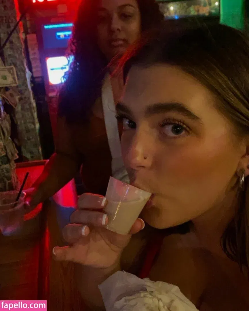 Sierra Bellingar Onlyfans Photo Gallery 