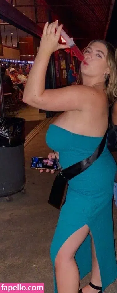 Sierra Bellingar Onlyfans Photo Gallery 