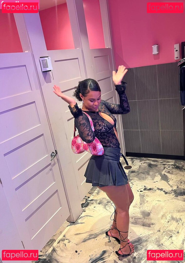 Satou Sabally Nude Onlyfans Photo 49