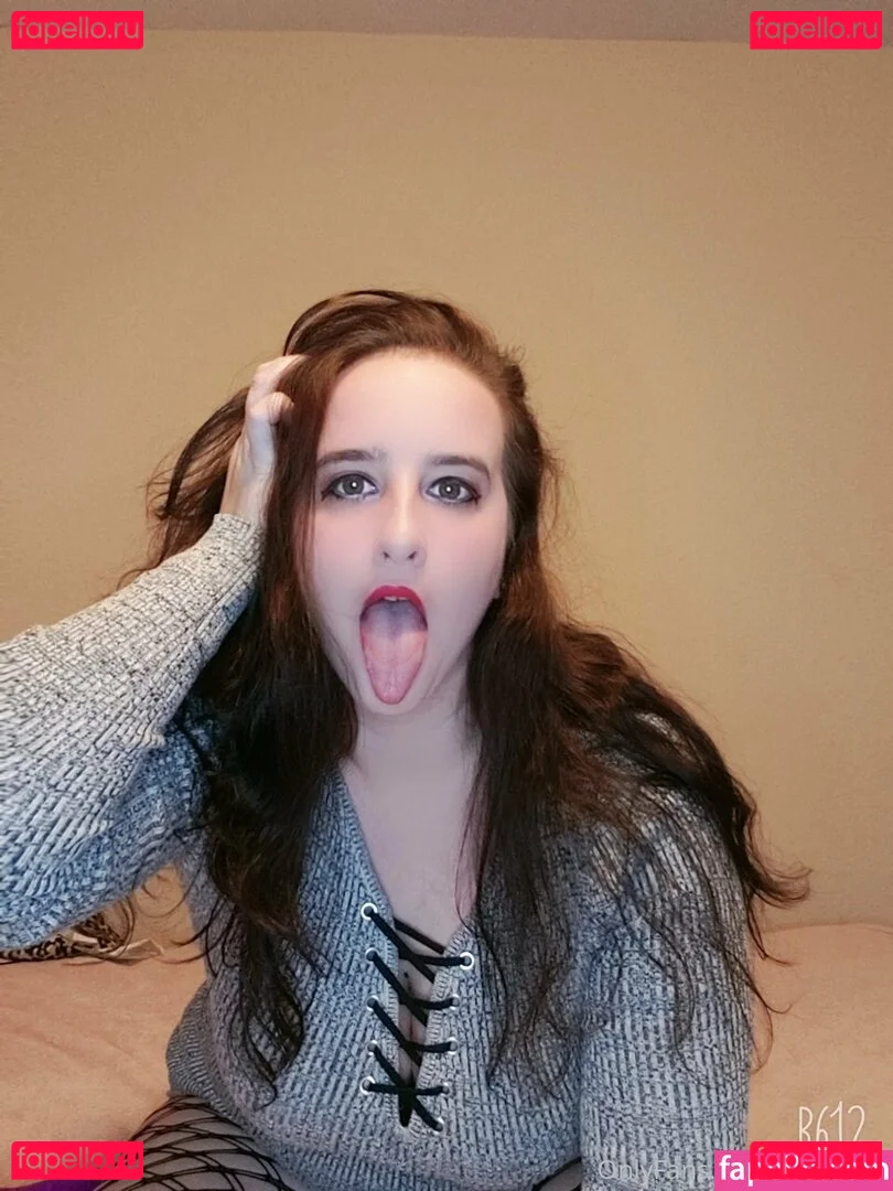 melody.tmw Onlyfans Photo Gallery 