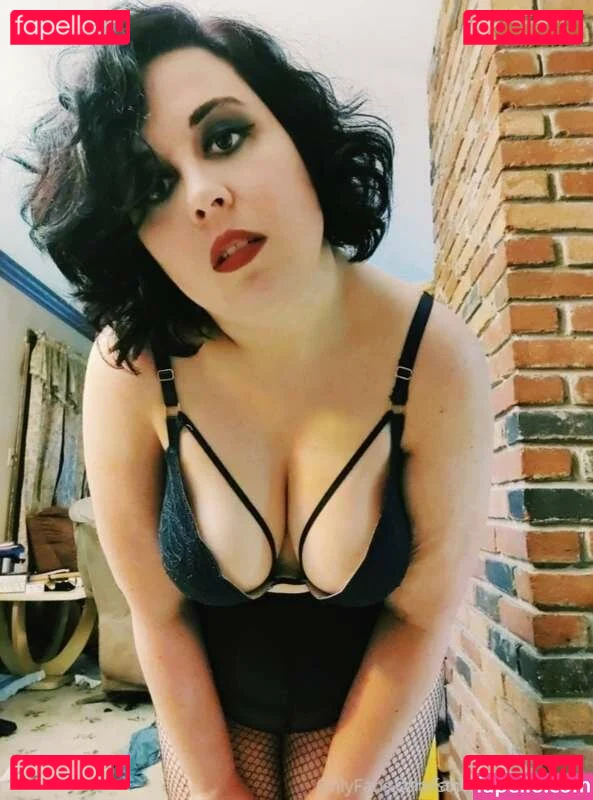 melody.tmw Onlyfans Photo Gallery 