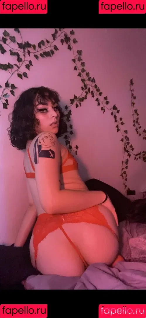 Illiteracy4me Onlyfans Photo Gallery 
