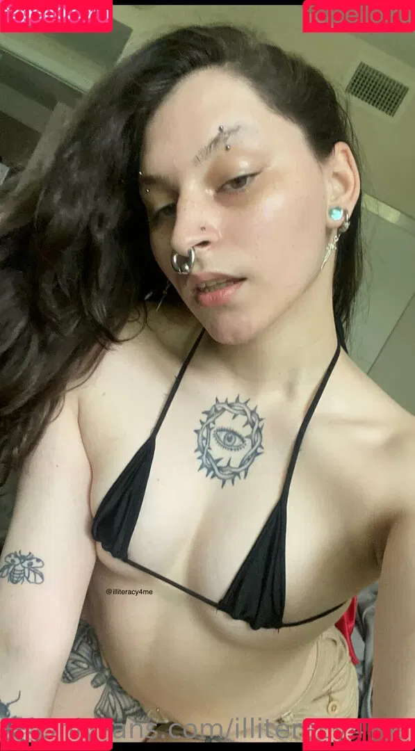 Illiteracy4me Onlyfans Photo Gallery 