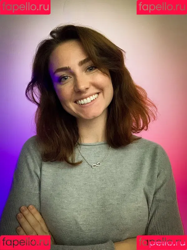 WhisperAudios ASMR Onlyfans Photo Gallery 
