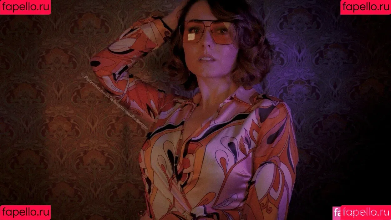WhisperAudios ASMR Onlyfans Photo Gallery 