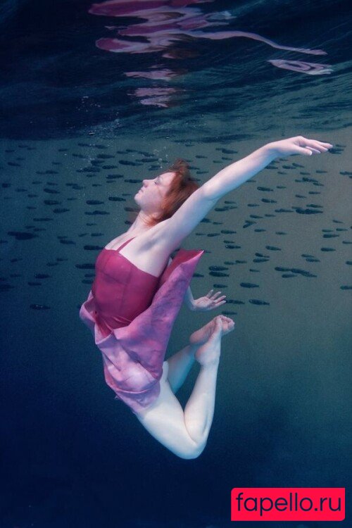 WhisperAudios ASMR Onlyfans Photo Gallery 