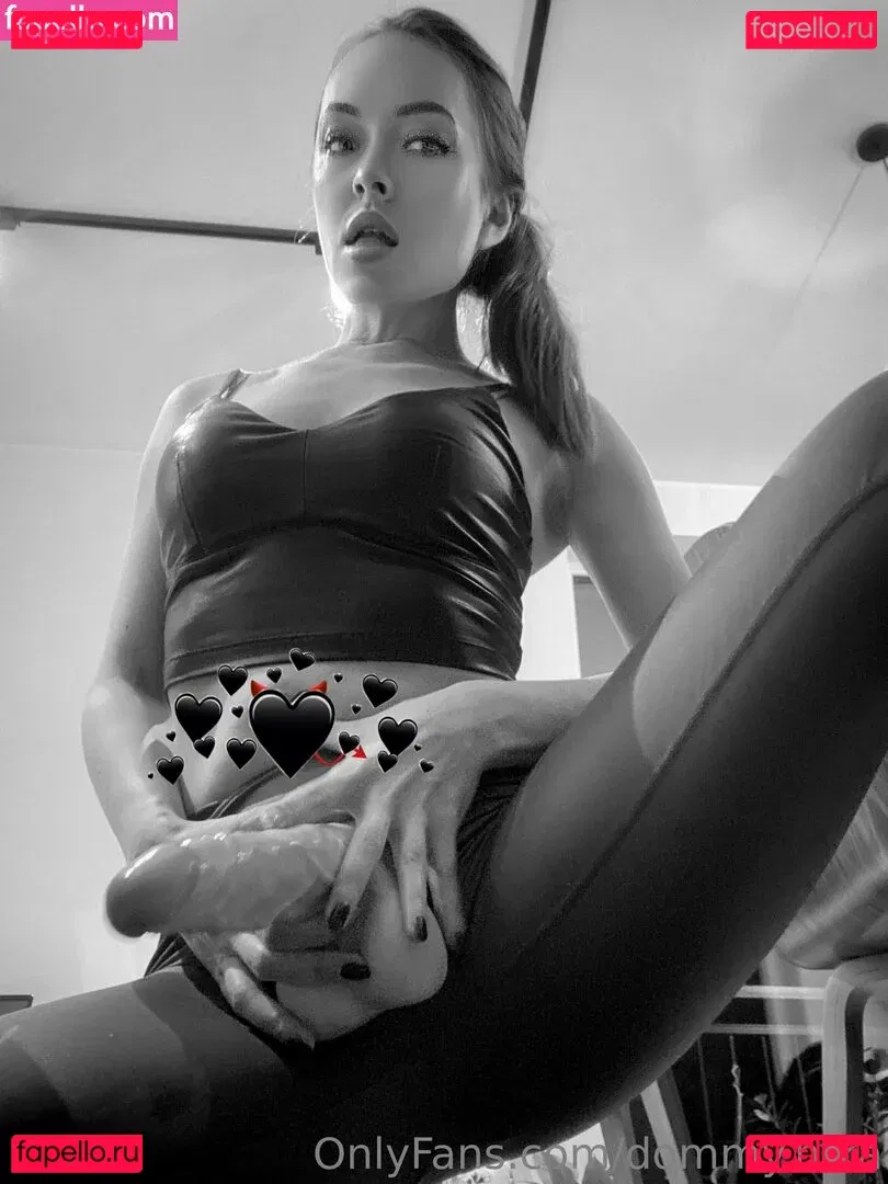 dommy.nika Onlyfans Photo Gallery 