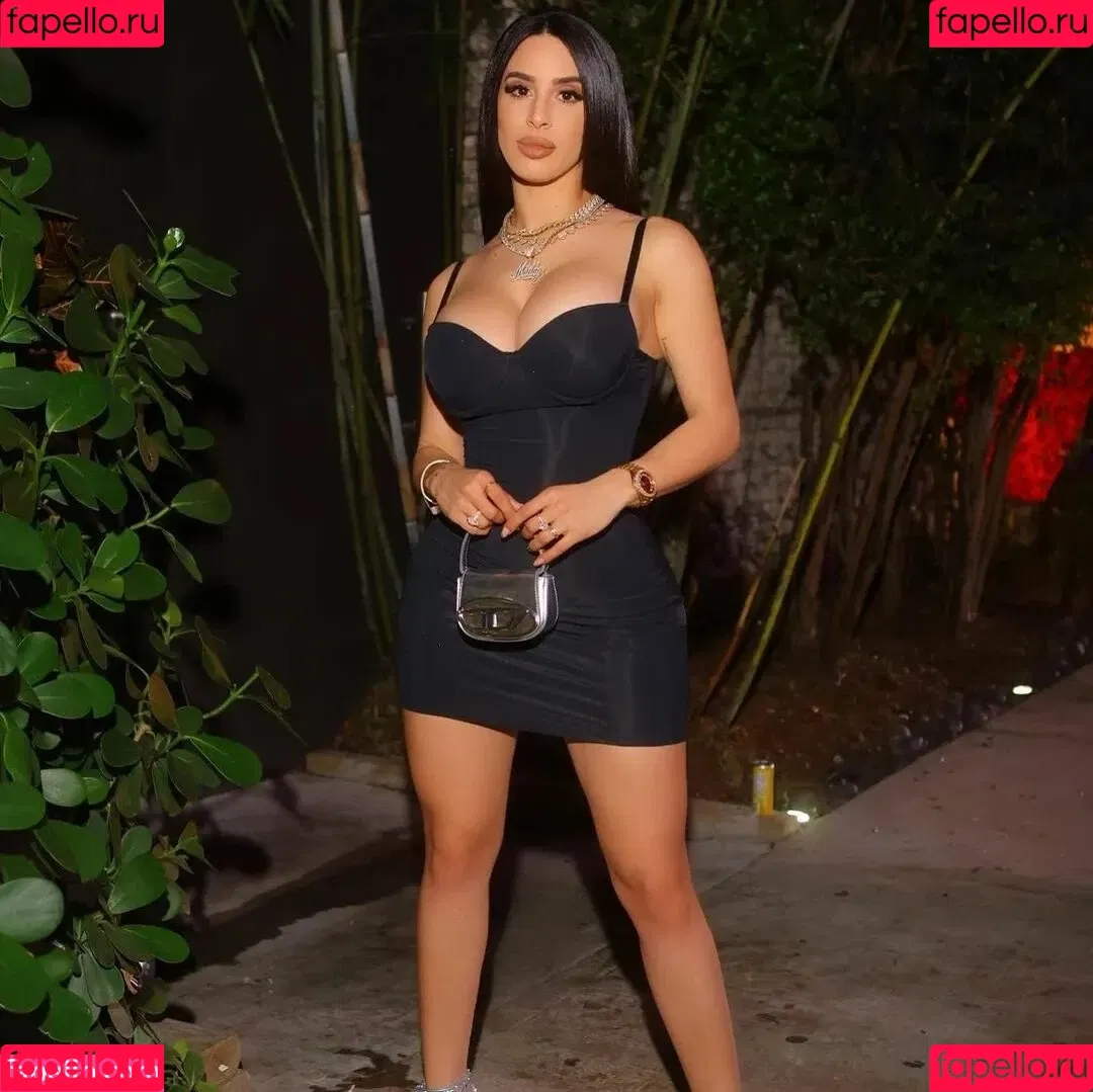 Jasleen Brar Onlyfans Photo Gallery 