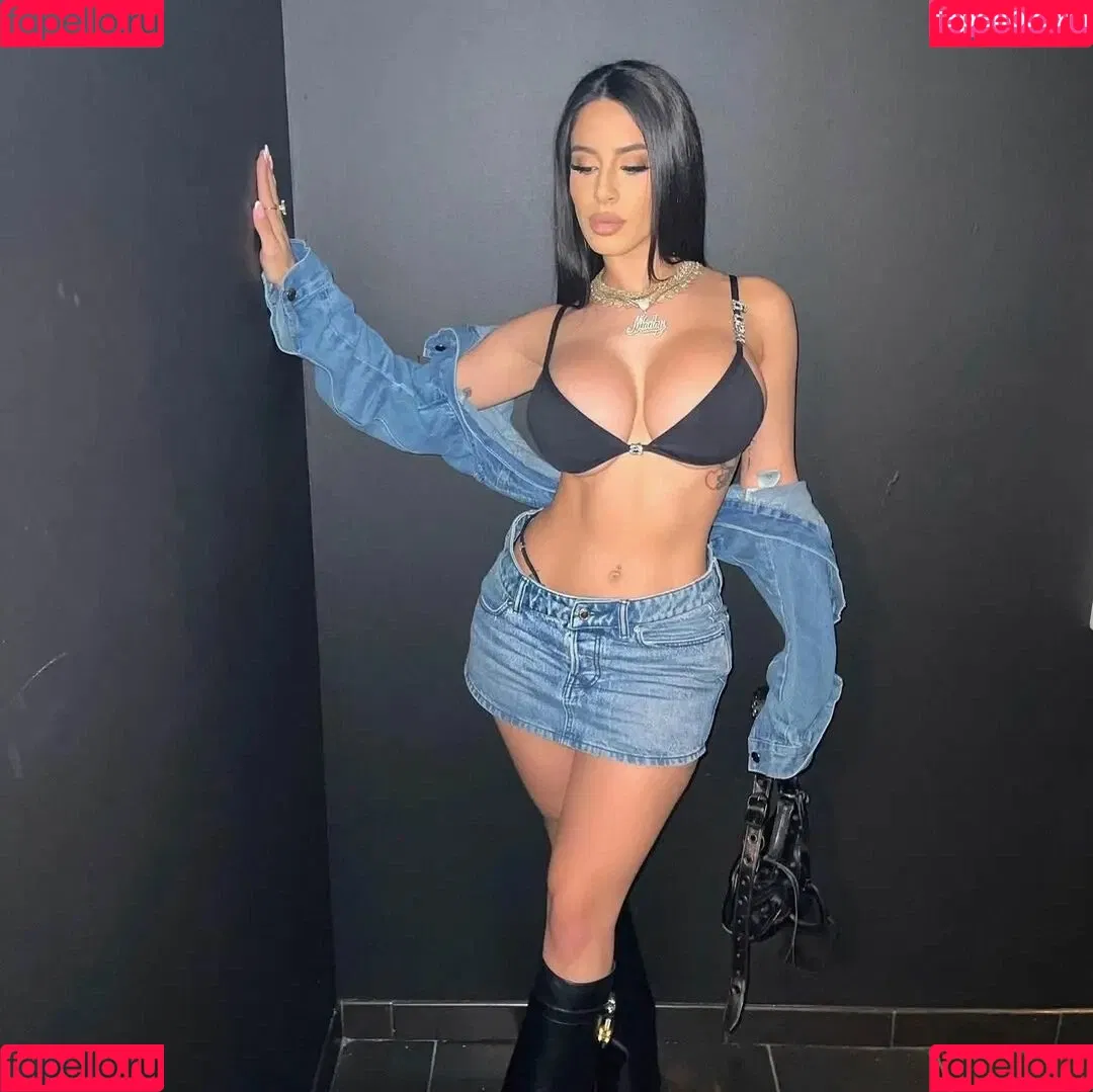 Jasleen Brar Onlyfans Photo Gallery 