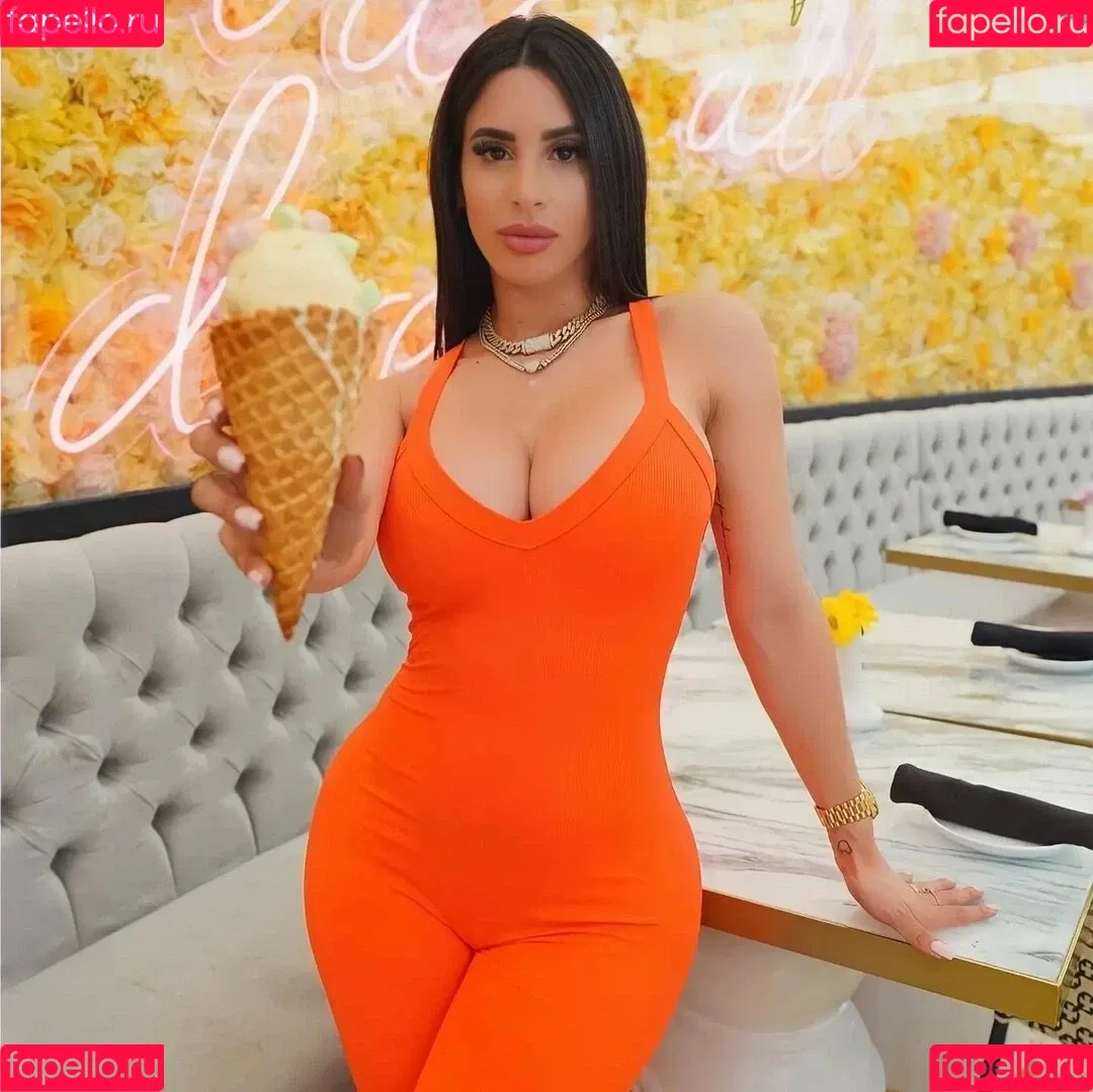 Jasleen Brar Onlyfans Photo Gallery 