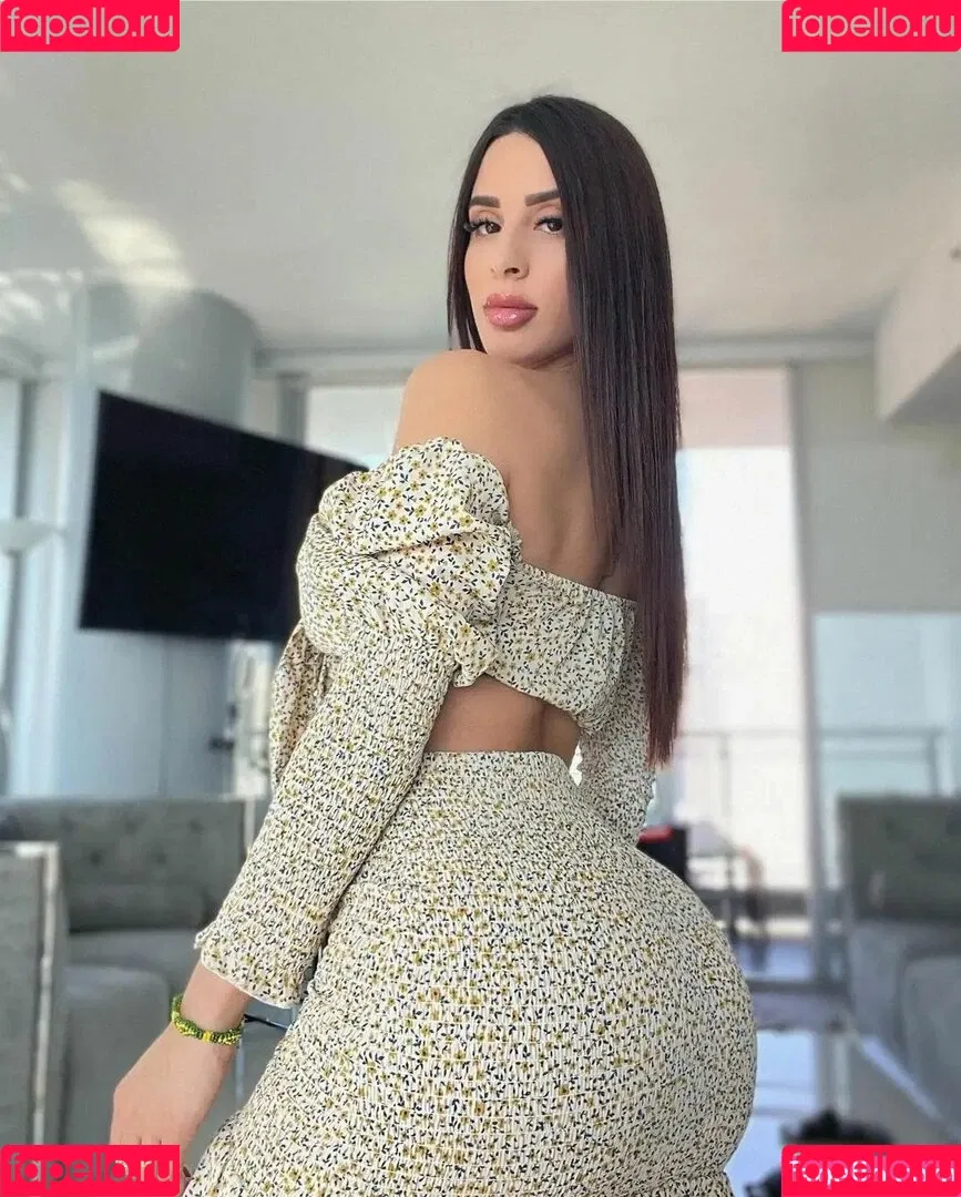 Jasleen Brar Onlyfans Photo Gallery 