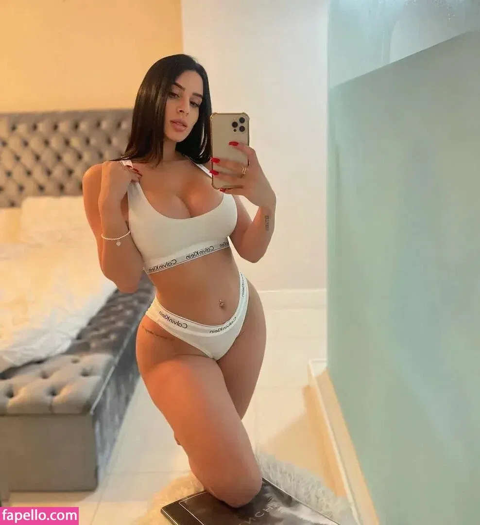 Jasleen Brar Onlyfans Photo Gallery 